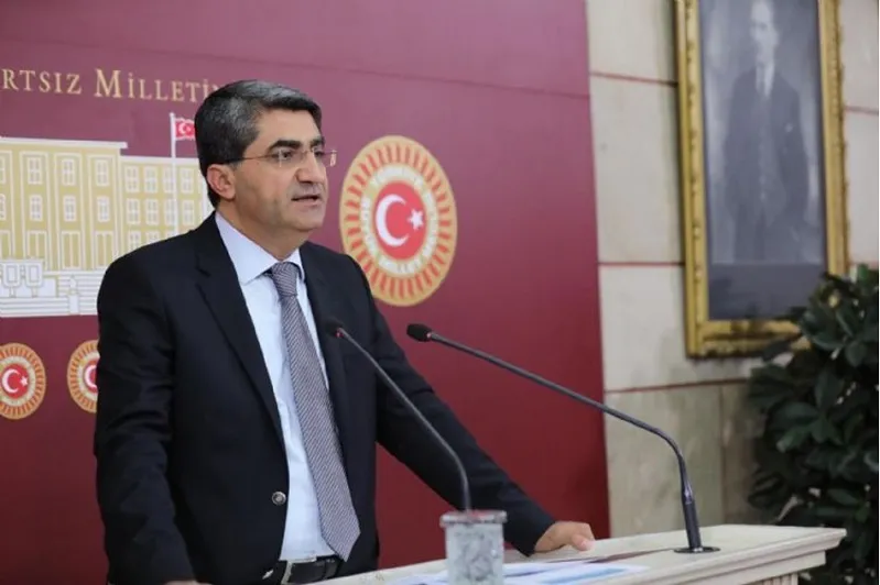 DEVA PARTİLİ EKMEN:“Hrant Dink’in katili Ogün Samast’ın tahliyesi yargı sistemimizin acı bir sonucudur”