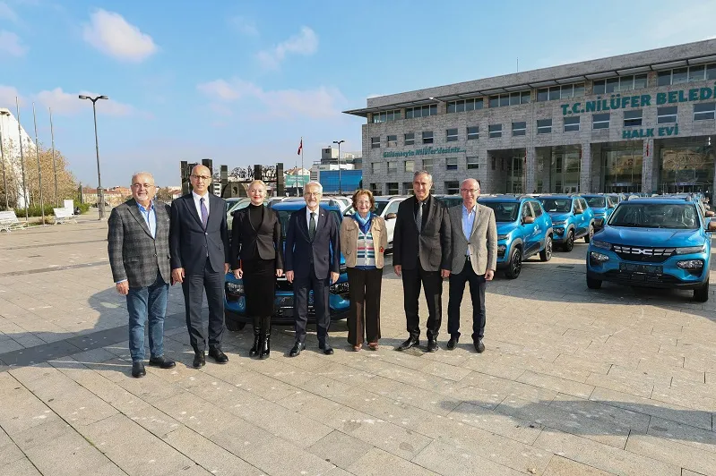 Nilüfer Belediyesi araç filosunu elektrikli araçlarla yeniledi
