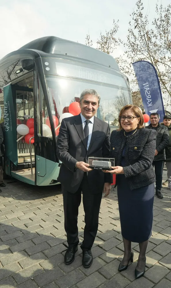Karsan’ın Hidrojenli Otobüsü e-ATA’yı Türkiye’de İlk Kez Gaziantepliler Test Etti! 