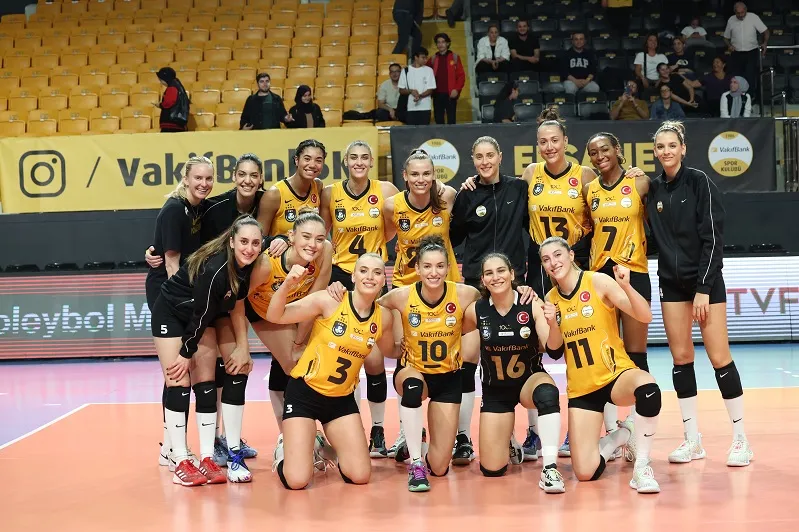 Namağlup lider VakıfBank’tan bir galibiyet daha