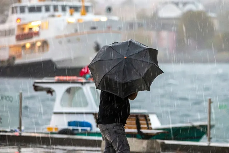 AKOM’DAN FIRTINA VE YAĞIŞLI HAVA UYARISI