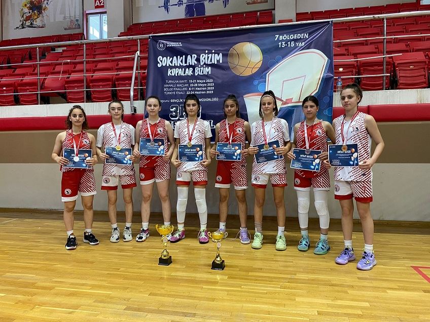 Sokaklar Bizim 3x3 Basketbol Gençlik Kupası düzenlendi