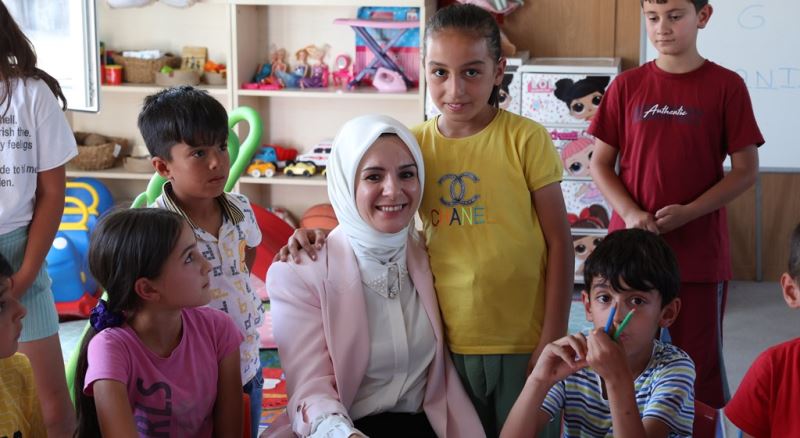 Aile ve Sosyal Hizmetler Bakanımız Göktaş Malatya’da Depremzedelerle Bir Araya Geldi