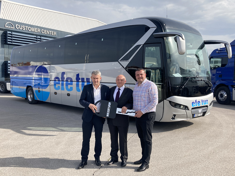 4 FİRMAYA LİON’S COACH VE NEOPLAN TOURLİNER TESLİMATLARI YAPILDI