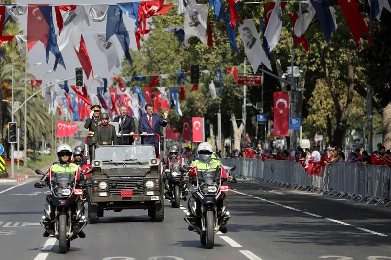 İMAMOĞLU: CUMHURİYET’E VE ATATÜRK’E LAYIK BİREYLER OLMAYI İNŞALLAH BAŞARIRIZ