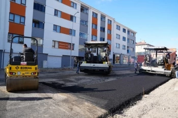 ESENTEPE MAHALLESİ’NDE ASFALT ÇALIŞMALARINDA SONA GELİNDİ