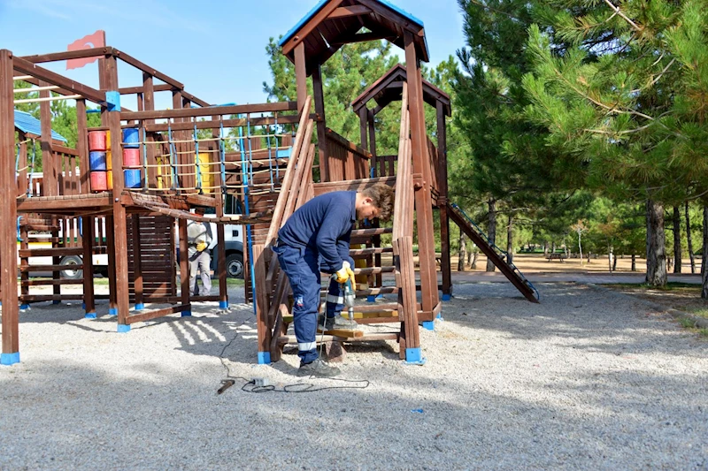 MERAM’IN PARK VE BAHÇELERİNE KIŞ BAKIMI