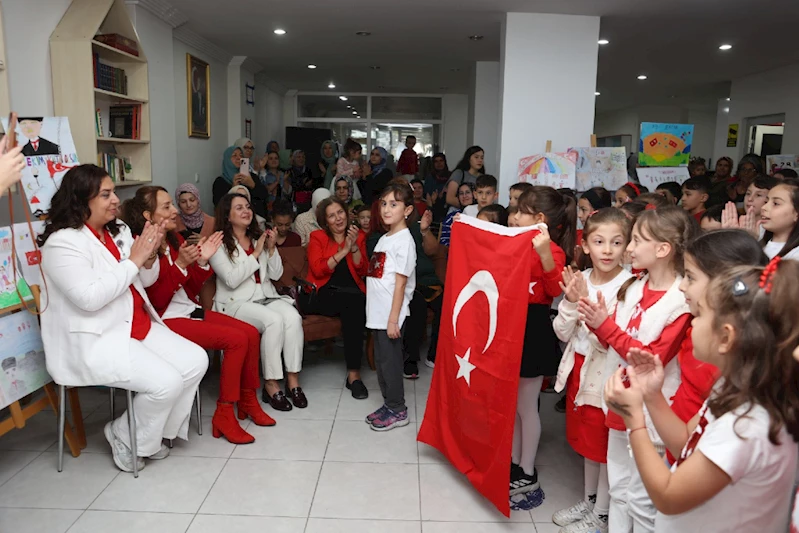 YUNUSEMRELİ MİNİKLER CUMHURİYET COŞKUSUNU ERKEN YAŞADI