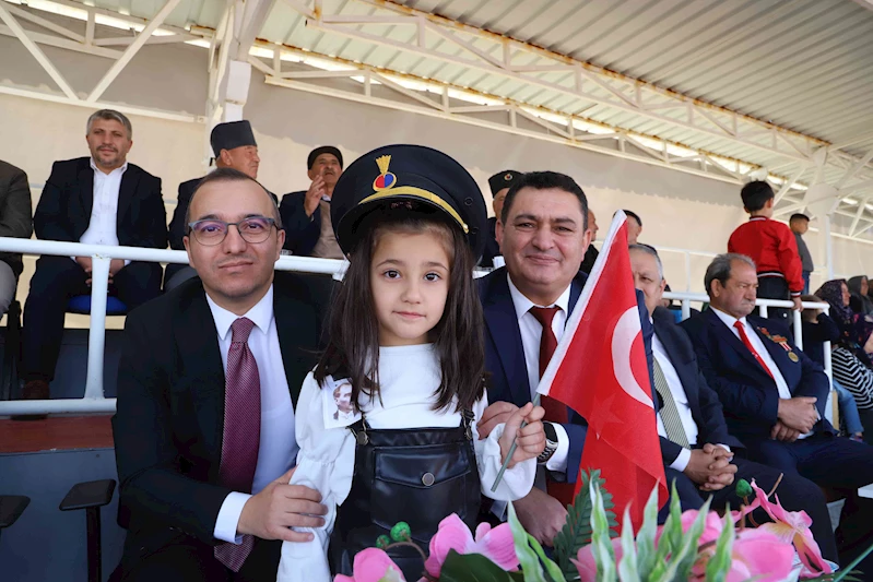 29 Ekim Cumhuriyet Bayramı mızın 101. Yılı Kutlama Programı İlçe stadyumumuzda çoşkulu bir şekilde kutlandı.