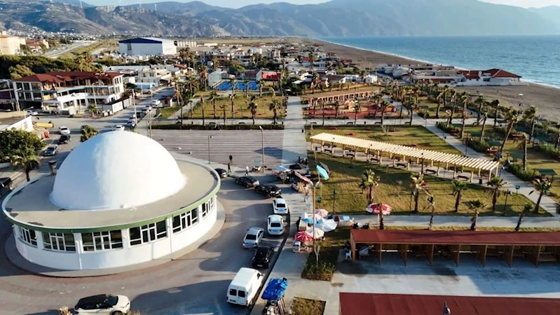 SAMANDAĞ PARKI BAŞTAN AŞAĞI YENİLENDİ