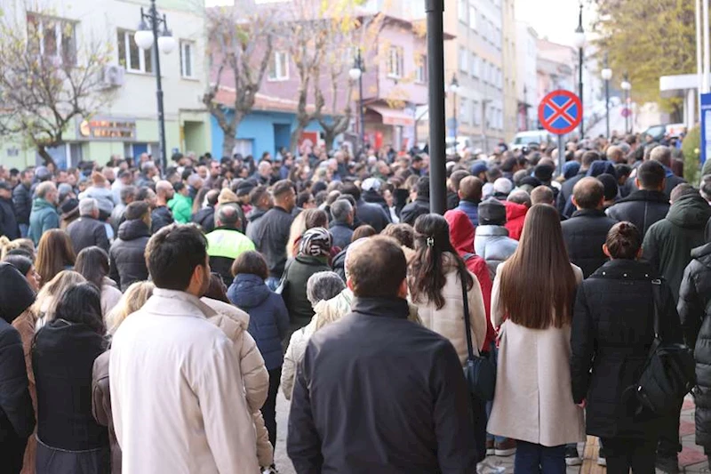 ODUNPAZARI BELEDİYESİ ATA’SINI UNUTMADI