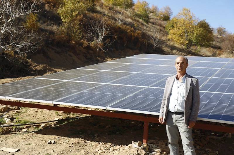 BAŞKAN ÇERÇİOĞLU’NUN PROJESİ İLE KIRSAL MAHALLEDE BULUNAN SONDAJ KUYUSUNA ÇEVRE DOSTU ENERJİ SAĞLANACAK