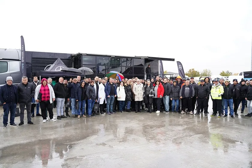 Mercedes-Benz Türk Sağlık Bakım Tırı Kapıkule Sınır Kapısı’na Ulaştı!