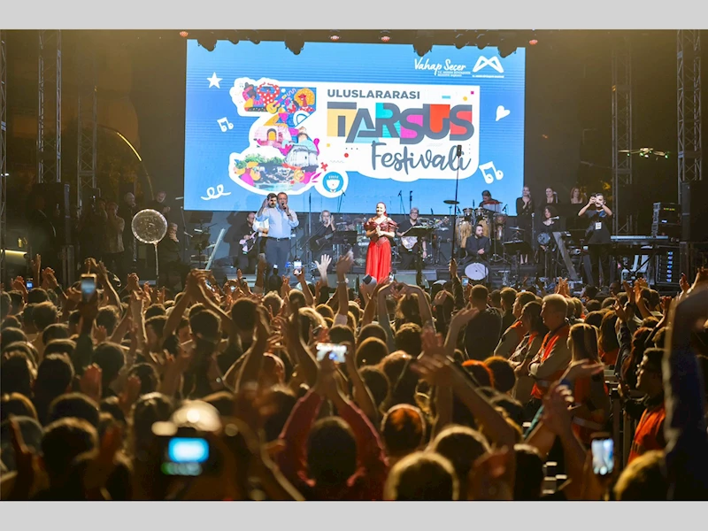 10 BİN YILLIK TARSUS’TA FESTİVAL RÜZGARI ESTİ