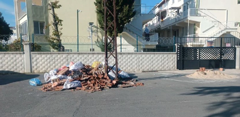 Yenice Mahallesi´nde Atık Temizliği Yapıldı