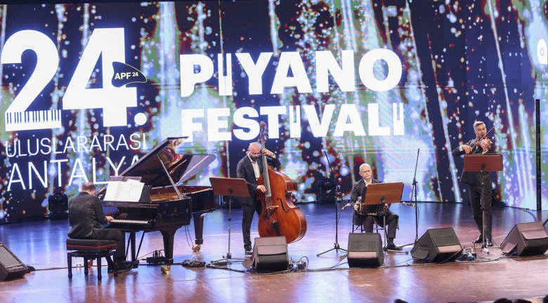 Piyano Festivali’nde  tango rüzgarı esti