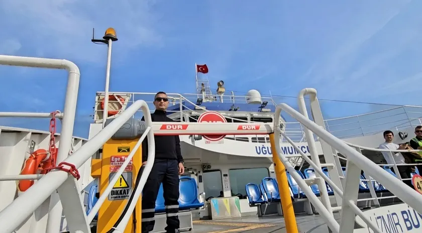 İZDENİZ’den yolculara önemli uyarı:Yolculuk bitmeden ayağa kalkmayın!