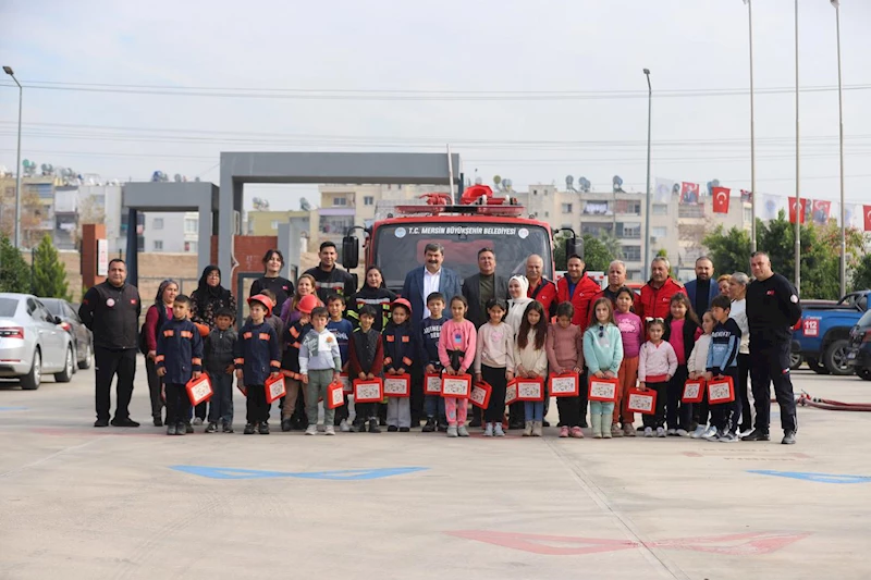 Toroslar Belediye Başkanı Yıldız ve Arslanköylü Öğrencilerden ATA Eğitim Merkezi