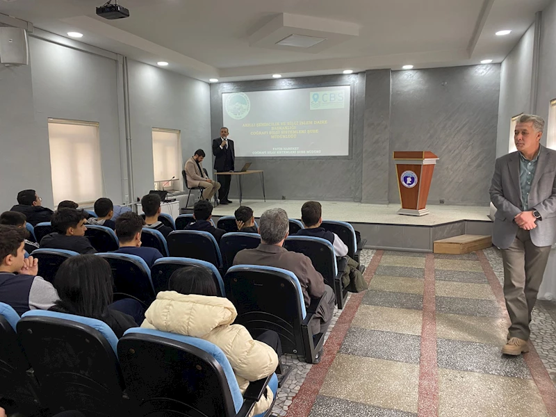 Büyükşehir’den Meslek Lisesi Öğrencilerine CBS Semineri