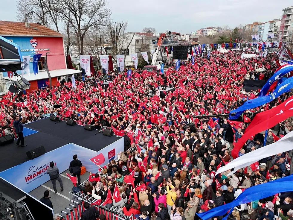 DAVETİN BELGESİNİ SİLİVRİ ATATÜRK MEYDANI’NDAN PAYLAŞTI