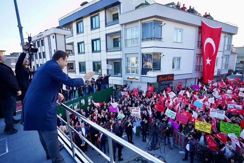 İMAMOĞLU VE ÖKSÜZ, BAŞAKŞEHİR’DE HALKLA BULUŞTU