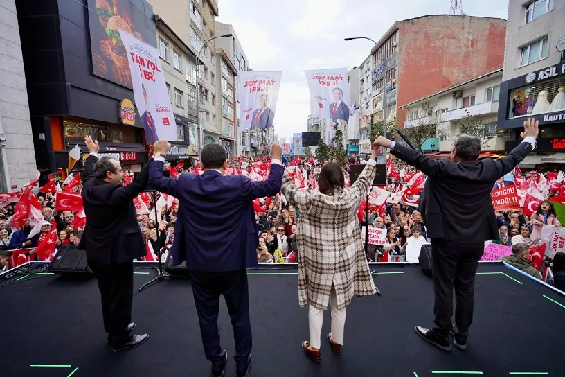 ÜMRANİYE’DE, İMAMOĞLU VE ERDOĞDU COŞKUSU