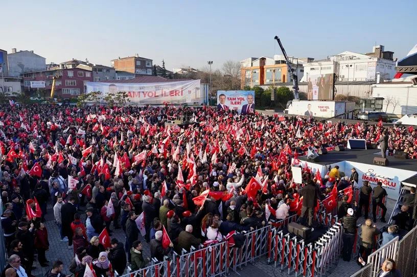 KÜÇÜKÇEKMECE’DE İMAMOĞLU VE ÇEBİ COŞKUSU