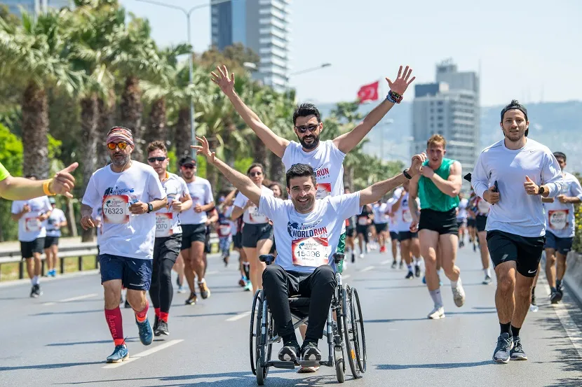 Türkiye Pazar Günü İyilik İçin Koşuyor