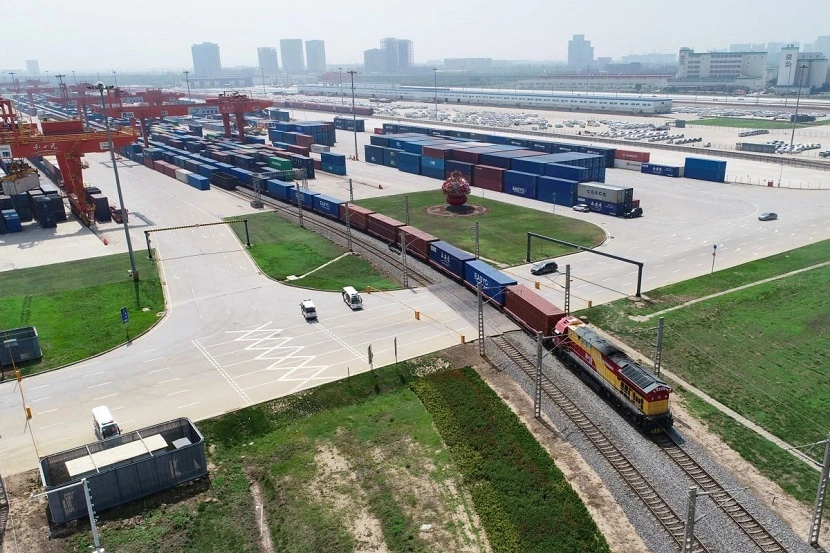 Çin, Kırgızistan ve Özbekistan’ı bağlayacak “Orta Asya Demiryolu Projesi” imzalandı  