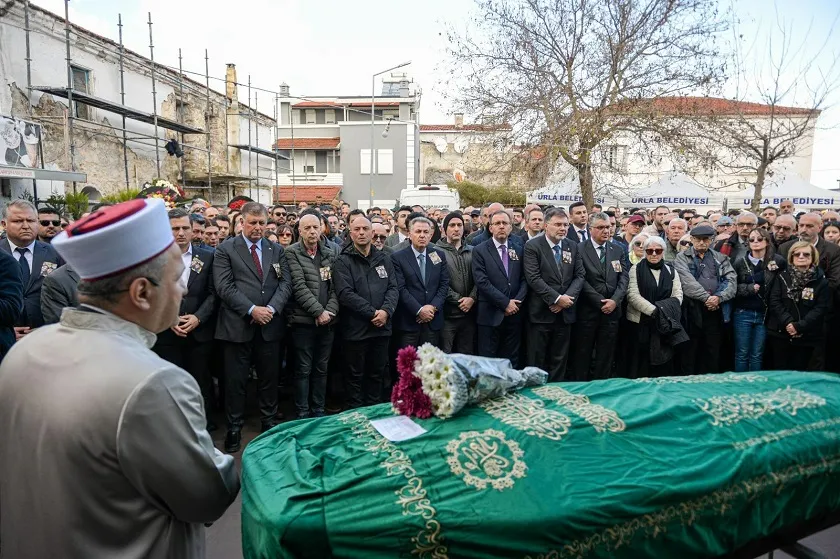 Müge Suyolcu ve Pera Suyolcu son yolculuğuna uğurlandı